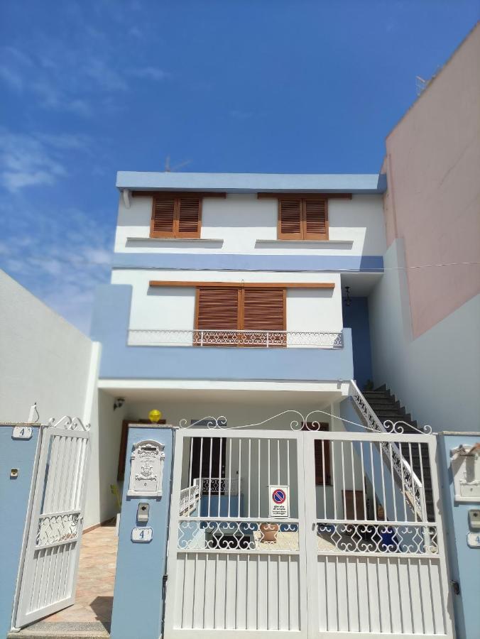 Il Faro Apartment Porto Torres Ngoại thất bức ảnh