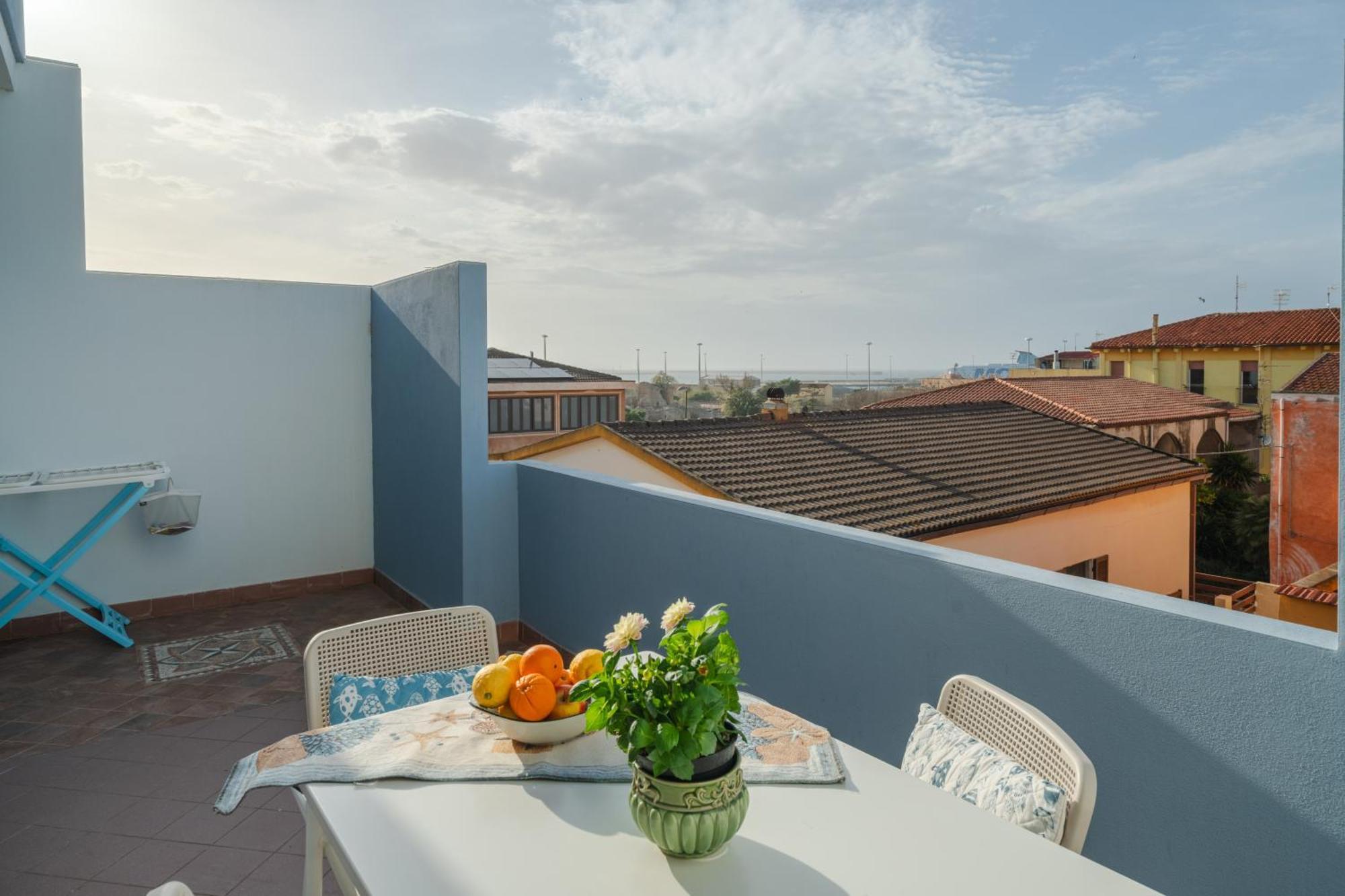 Il Faro Apartment Porto Torres Ngoại thất bức ảnh