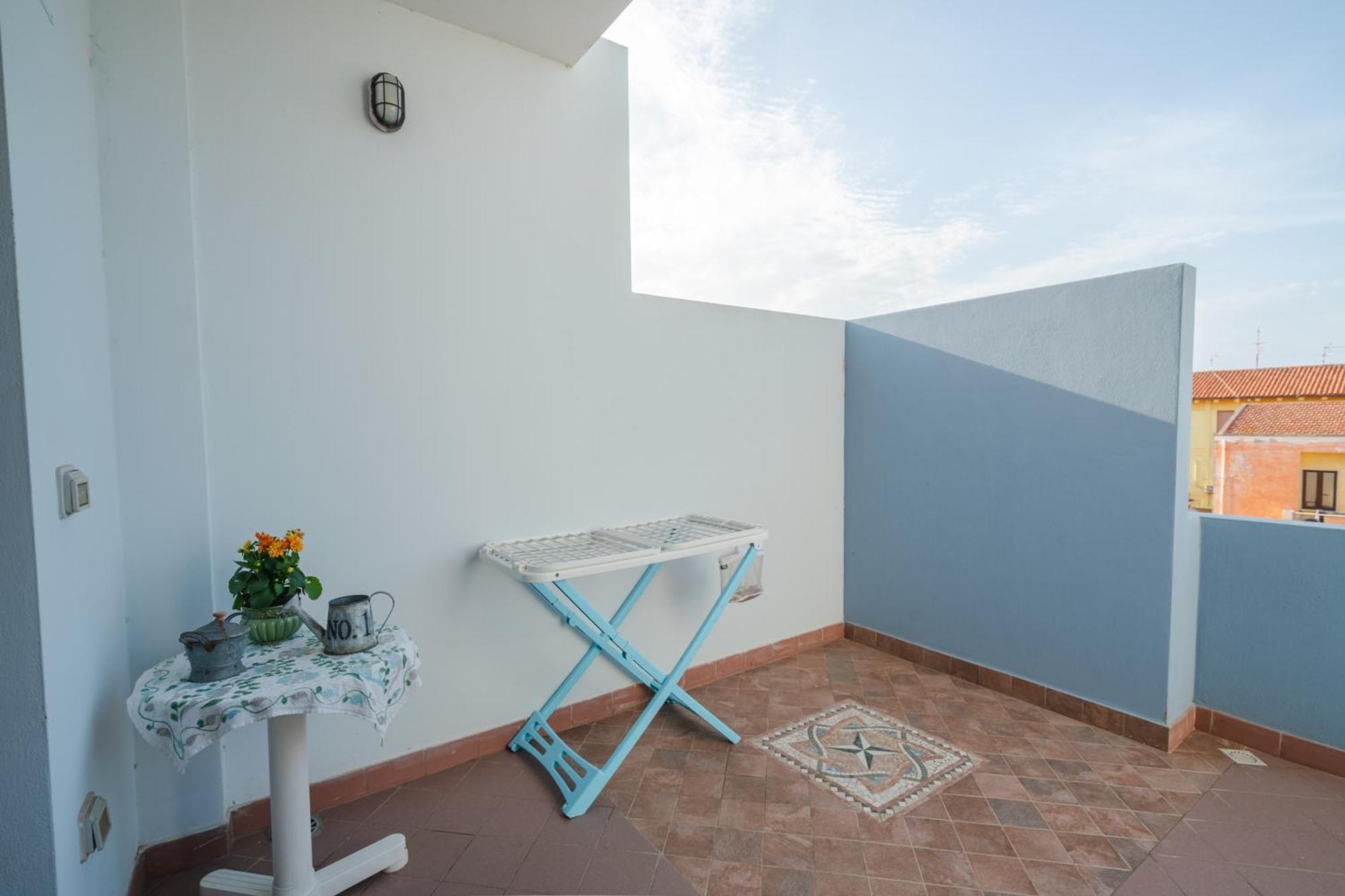 Il Faro Apartment Porto Torres Ngoại thất bức ảnh